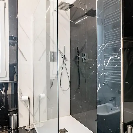Luxury Steps From Sea Apartment Genoa